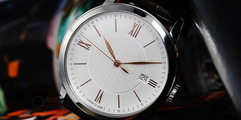 优雅与精确：卡地亚手表的极致设计